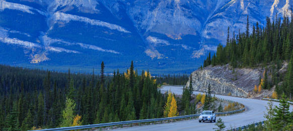 car rental hitting the roads of canada