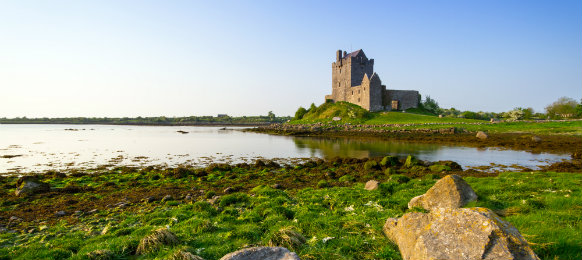 dunguaire castle in galway