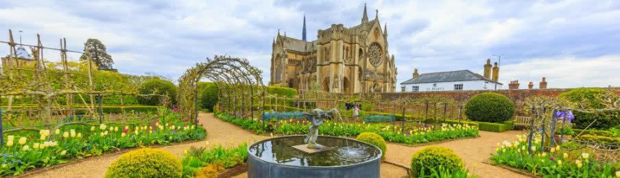 Historical landmark around Arundel castle