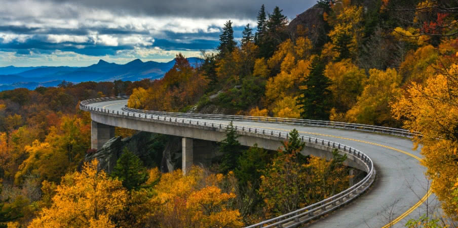 linn cove viaduct blue ridge parkway