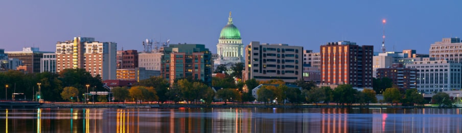 Panoramic view of Madison, Wisconsin CIty at twilight