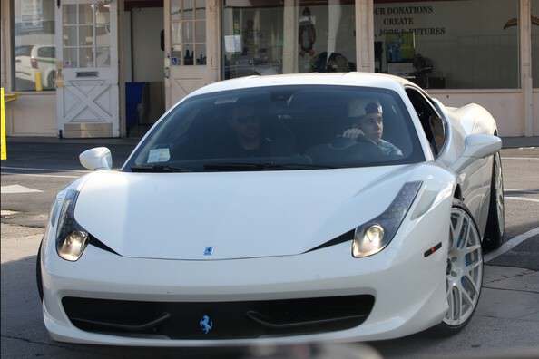 Justin-Bieber-Ferrari-458