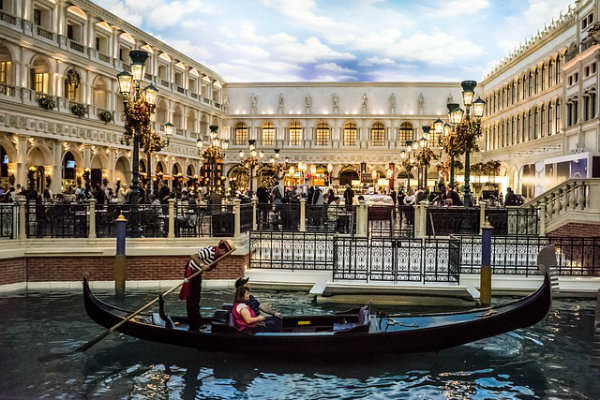 On a budget? Want to travel to Europe? Here's the Only Chart You Need