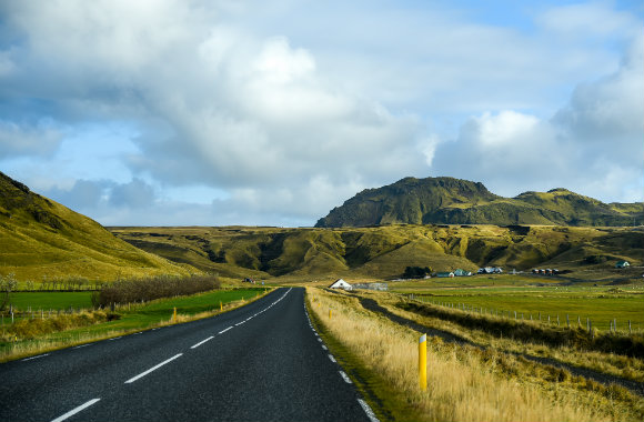 ring-road-in-summer-of-iceland-dp