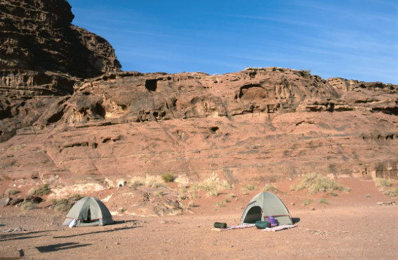 two-tents-in-wadi-rum-jordan-dp