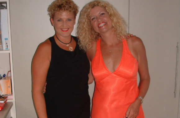 leanne-walsh-with-terri-brown-press-photo