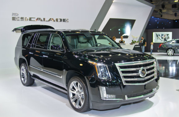 cadillac-escalade-car-exhibition-at-a-convention-center-dp