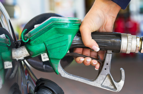 refilling-fuel-dp