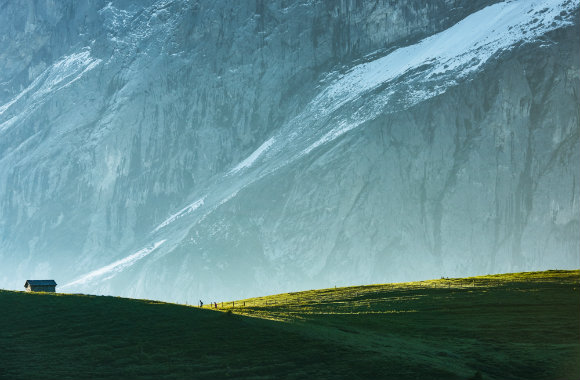 Hiking in Lauterbrunnen Valley